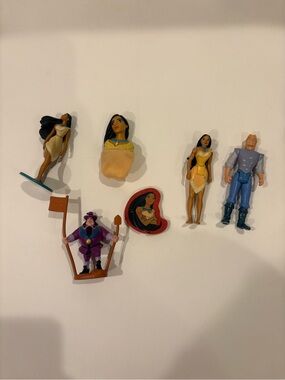 Disney Pochantas Lot of Six Figures
